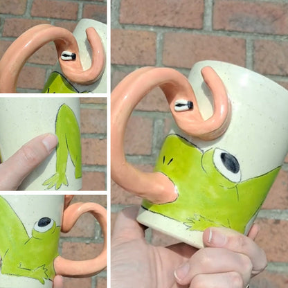 Fun Frog Tongue Cup